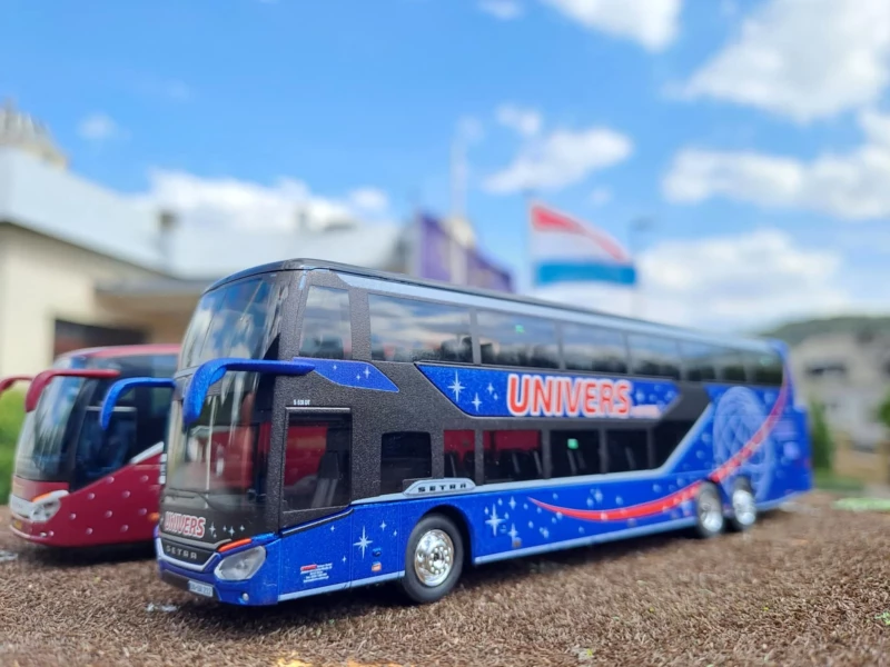 Univers Modellbus Setra S531DT - MSC Genua (B-Ware)